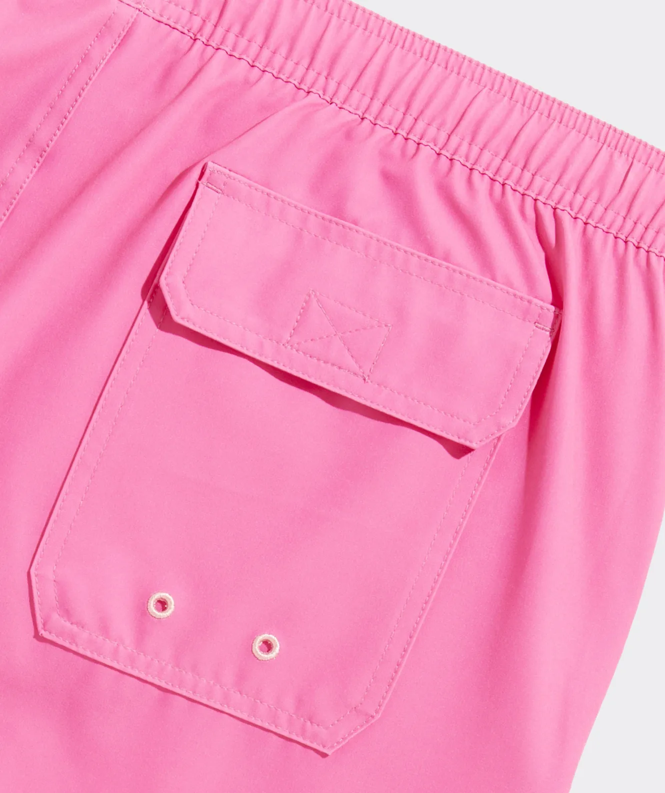 Vineyard Vines 7 Inch Solid Chappy Swim Trunks< Swimwear