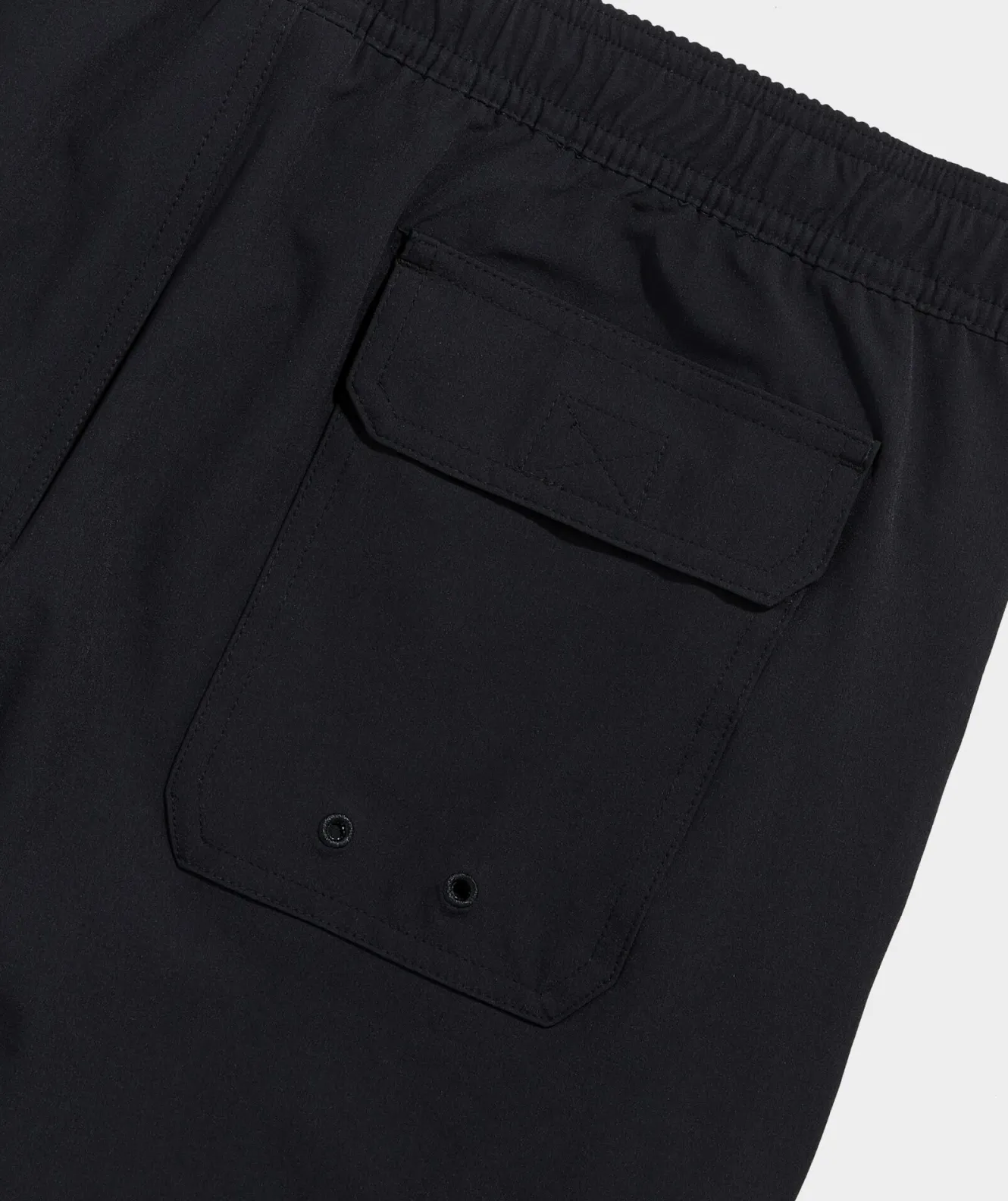 Vineyard Vines 7 Inch Solid Chappy Swim Trunks< Swimwear