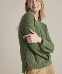 Vineyard Vines Cropped Cable V-Neck Sweater< Sweaters