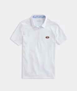 Vineyard Vines Kansas City Chiefs Helmet Whale Short-Sleeve Pocket Tee< Kansas City Chiefs|Tees