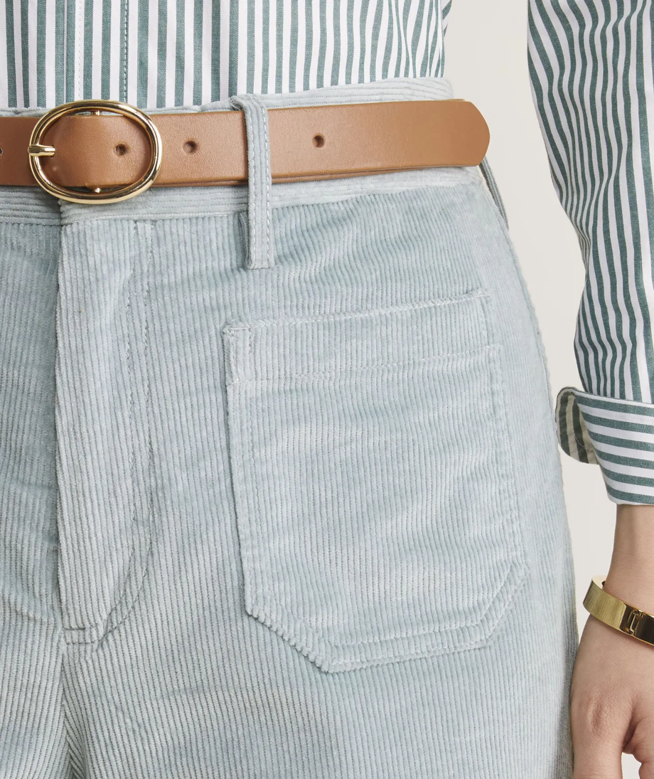 Vineyard Vines Kick Flare Mid-Rise Corduroy Pants< Pants & Denim