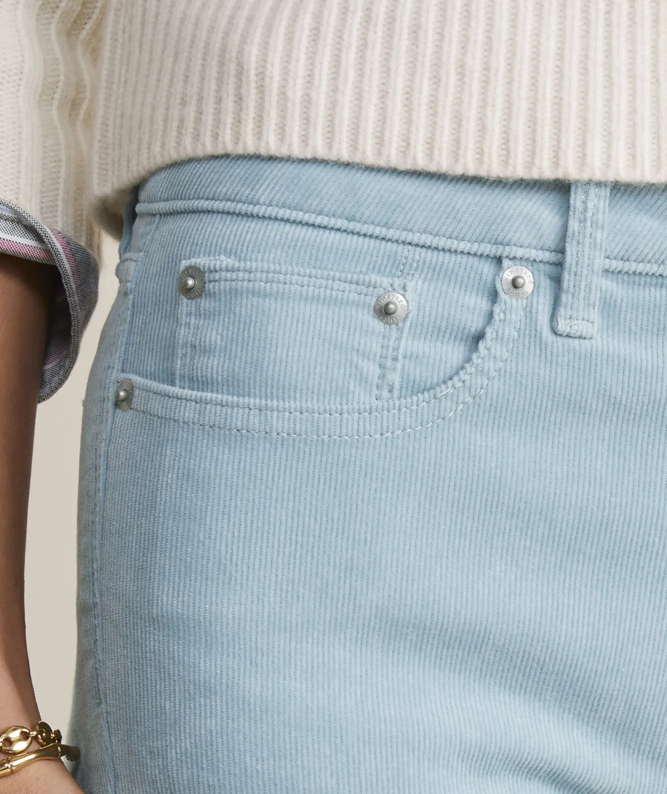 Vineyard Vines Kick Flare Mid-Rise Corduroy Pants< Pants & Denim