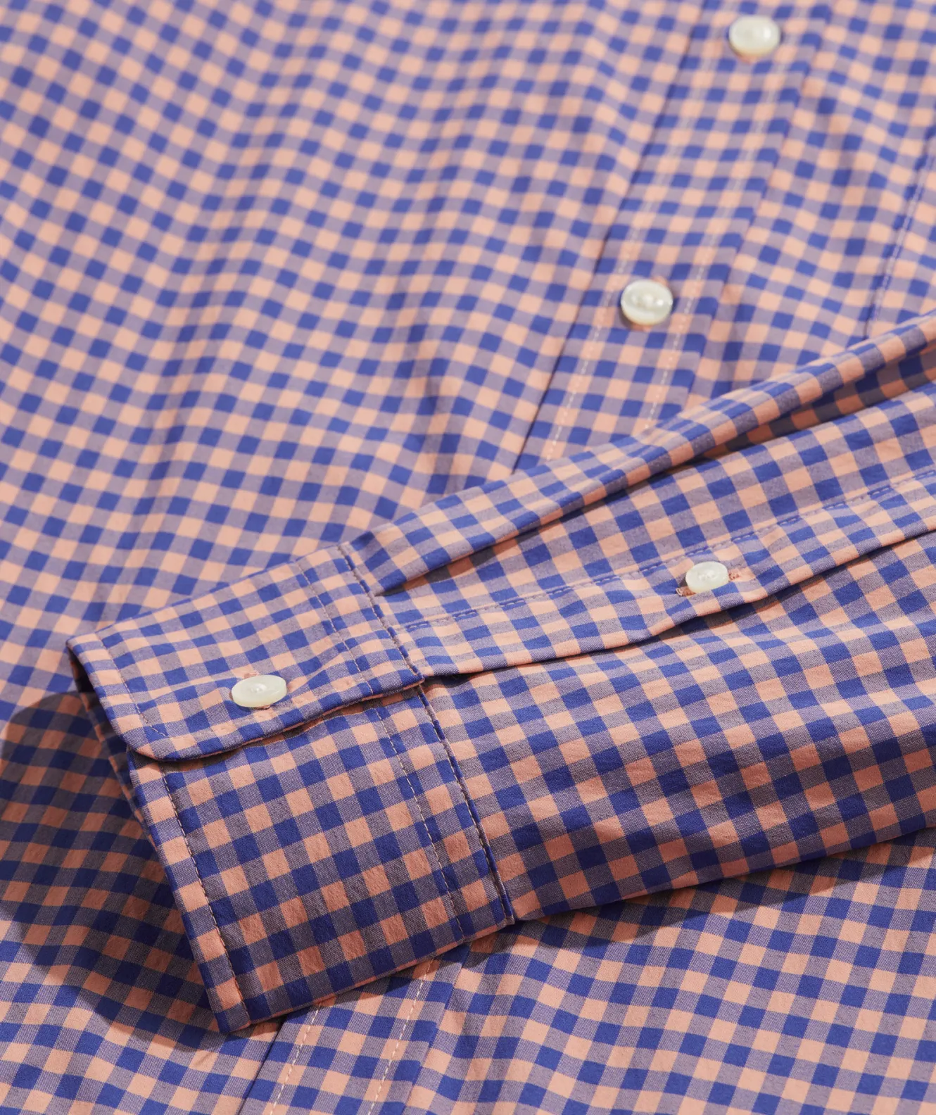 Vineyard Vines On-The-Go Nylon Gingham Shirt< Button-Down Shirts