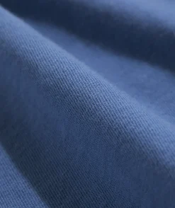 Vineyard Vines Reinbeer Long-Sleeve Tee< Tees